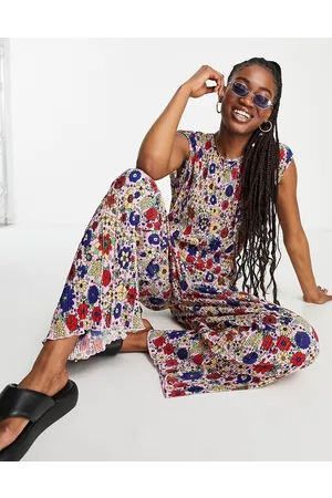 Monki Sleeveless plisse jumpsuit in retro floral
