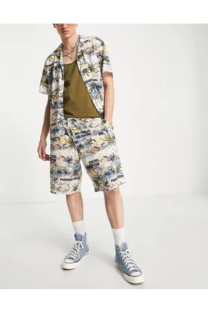 Reclaimed Inspired short holiday resort print co-ord in