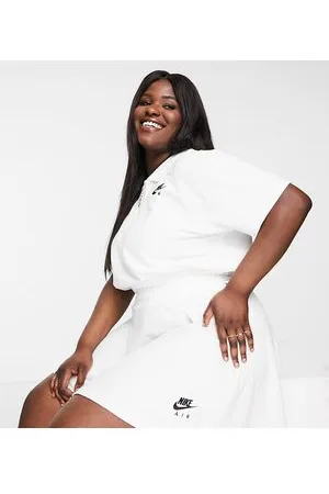 Nike Air Plus pique skirt in