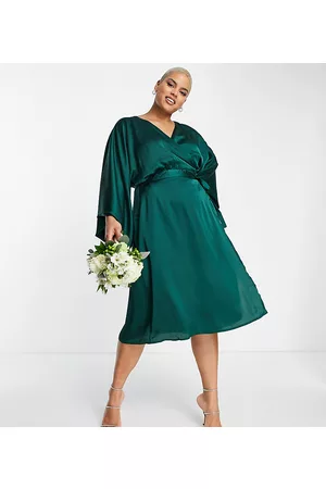 TFNC Bridesmaid kimono sleeve satin wrap midi dress in emerald