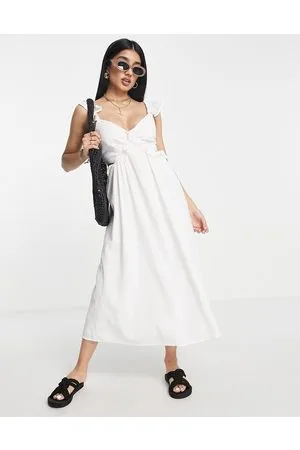 New Look Strappy sundress with cut out back in