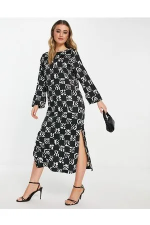 Monki Oversized dress in checkerboard swirl print