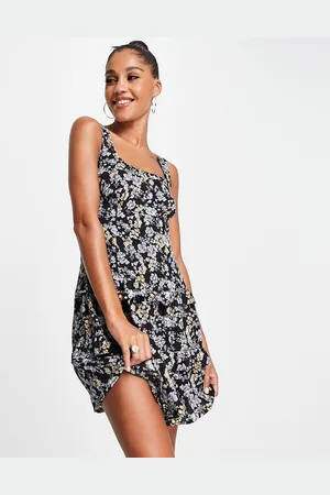 Missguided Layered frill mini dress in floral