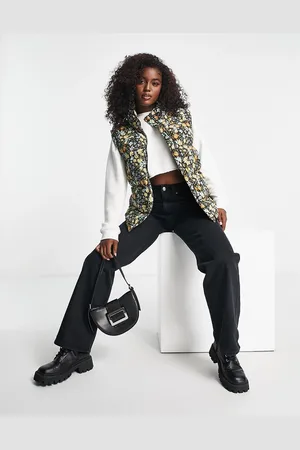 Glamorous High neck puffer gilet in cute floral