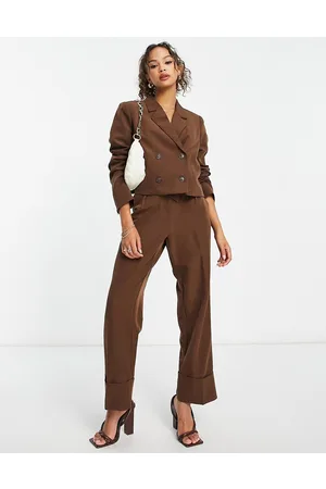 VERO MODA Aware tailored cropped suit blazer with open back in
