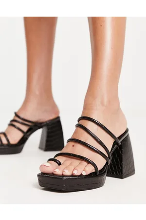 SIMMI Shoes Simmi London Omara strappy toe loop platform heels in