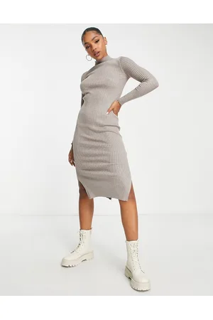 New Look Knitted ribbed dress in mink
