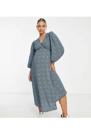Glamorous Glamorous Maternity wrap midi dress in blue ditsy floral