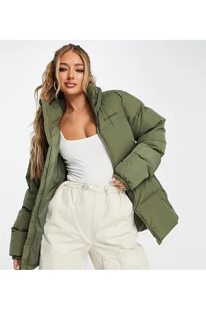 Columbia Puffect crinkle finish nylon puffer jacket in khaki Exclusive at ASOS