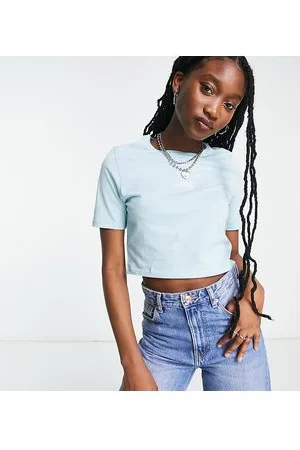Vans Oval Sporty crop t-shirt in Exclusive at ASOS