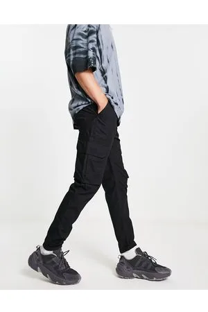 New Look Regular fit ripstop cargos in
