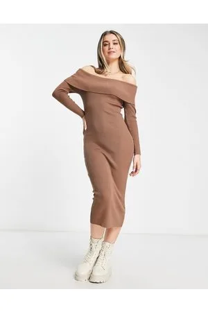 New Look Knitted bardot midi dress in tan