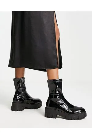 Raid Tackle lug sole ankle boots in vinyl