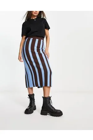 Urban Revivo Knitted stripe midi skirt in