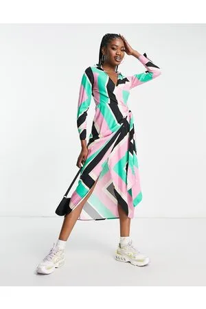 New Look Shirt wrap midi dress in geo print