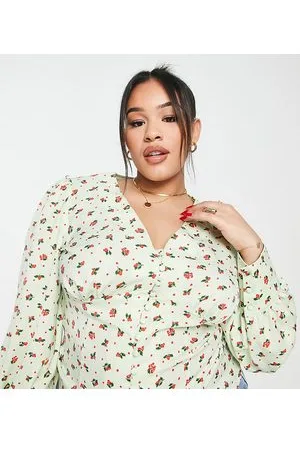 Glamorous V neck button front blouse in mint berry print