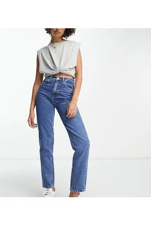Pull&Bear High waisted mom jean in medium