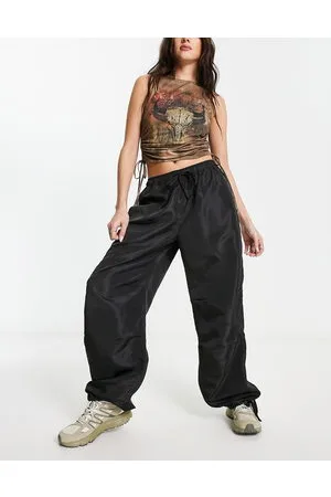 Signature Oversized nylon cargo trouser in