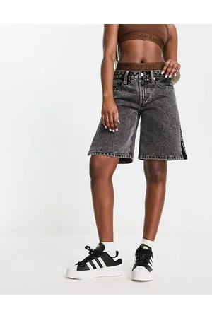 Signature Side split knee length denim short in wash