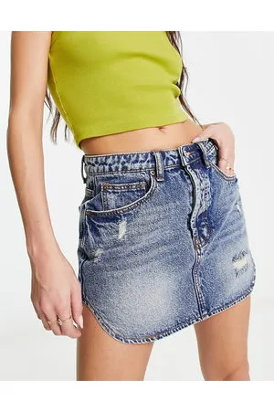 Signature Pelmet denim skirt in mid wash