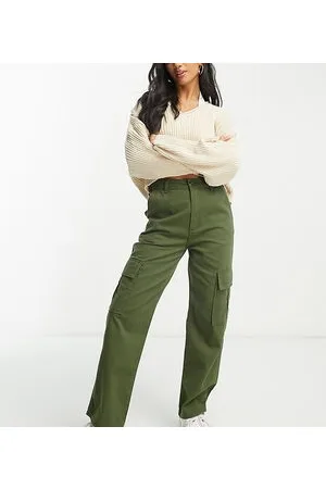 New Look Straight leg cargo trouser in khaki