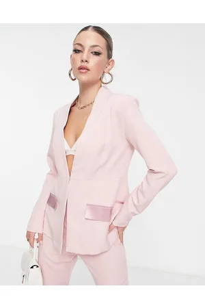 Femme Luxe Tailored blazer co ord in light pink