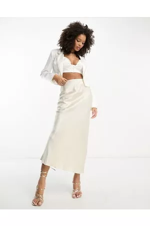 Extro & Vert Dame Sett - Bridal cropped blazer with pearl trim co-ord