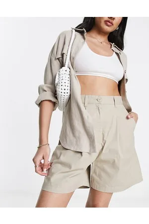Monki Tailored turn-up shorts in beige