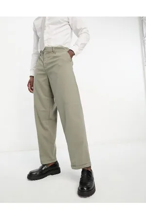 New Look Relaxed pleat front trousers in khaki