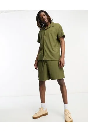 Sixth June Plisse shorts in khaki