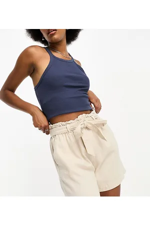 JDY Belted linen shorts in beige