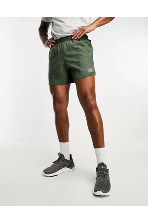 New Balance Printed Impact Run 5 Inch short in khaki