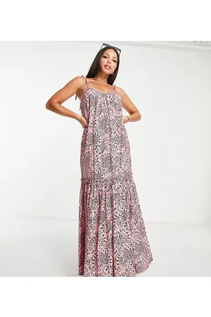 Influence Tall maxi beach dress in print