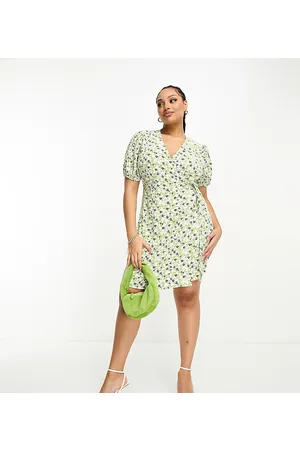 Glamorous Short sleeve wrap mini dress in green retro floral