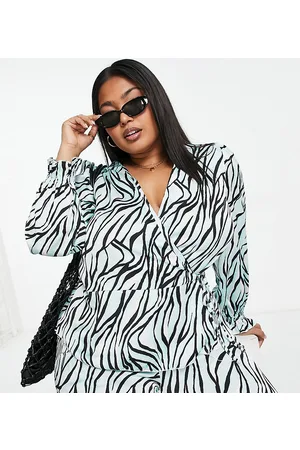 New Look New Look Curve satin wrap blouse in pale blue tiger print