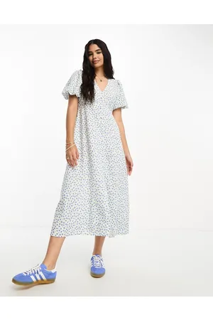 New Look Puff sleeve button through linen midi dress in floral