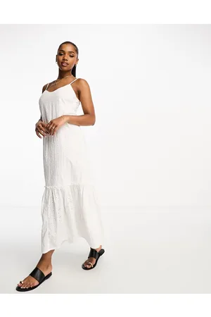 New Look Strappy midi dress with broiderie detail in