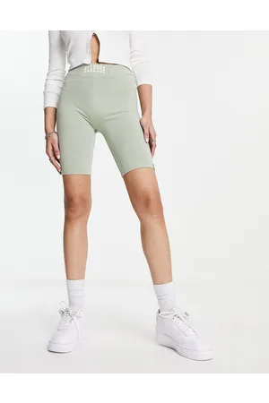 Ellesse Lucini legging shorts in