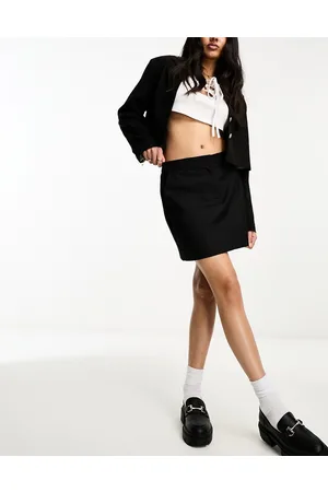 NA-KD Tailored mini skirt with flipped waist band in