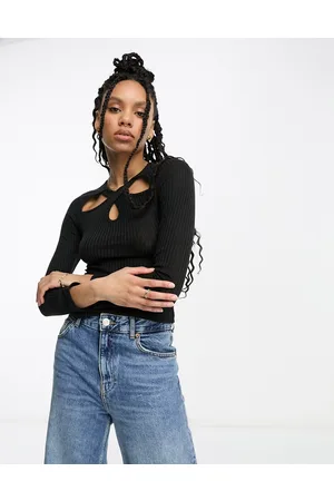 Urban Threads Ribbed cut out front top in