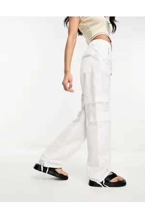 Pull&Bear Zip off cargo trousers in off