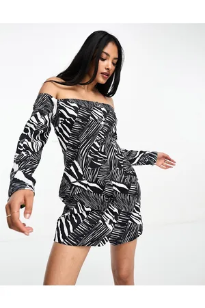 Annorlunda Digital zebra buckle detail blazer dress in