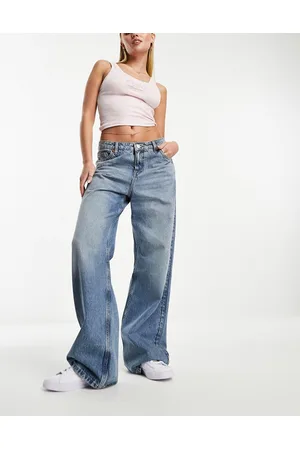 Monki Naoki loose fit low rise jeans in washed mid