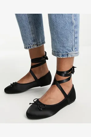 Raid Pixie ballet flat shoe with ankle straps in