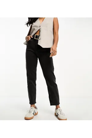 Stradivarius Petite slim mom jean with stretch in