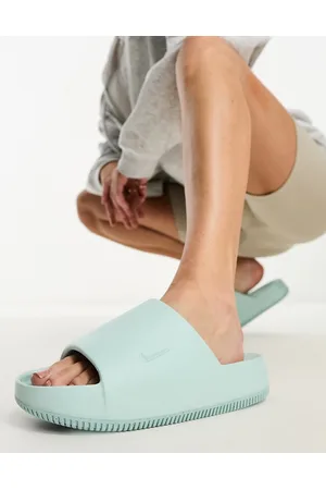Nike Calm sliders in light - LBLUE