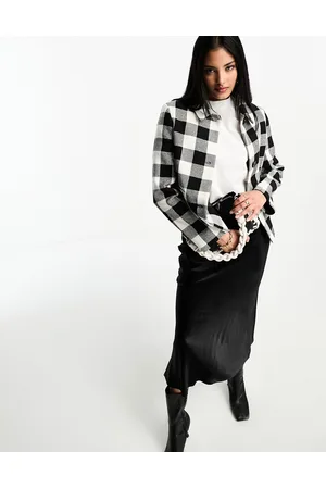 Helene Berman Cropped button through jacket in and white check
