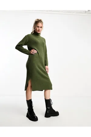 New Look Knitted maxi dress in khaki
