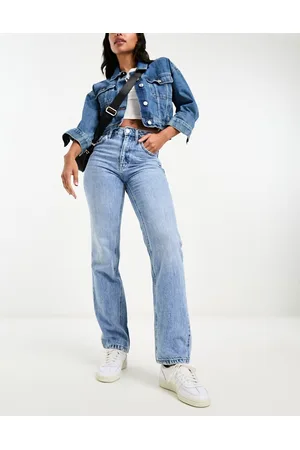 Stradivarius STR straight leg jean in medium wash