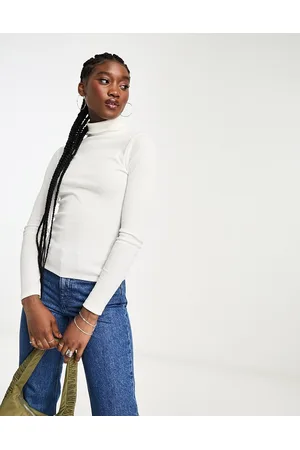 New Look Ribbed roll neck in cream